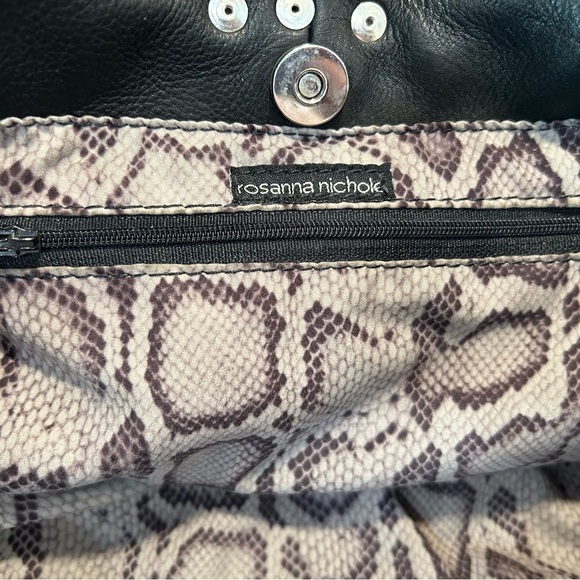 Rosanna Nichole black leather Super soft HOBO purse with snake pattern lining - Picture 5 of 16